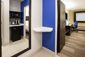 Holiday Inn Express Hotel & Suites Boston-Marlboro by IHG