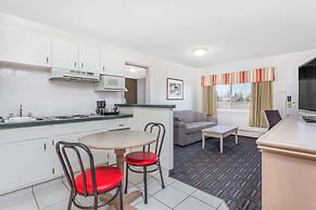 Super 8 by Wyndham Stettler