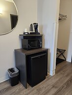 Super 8 by Wyndham Winnipeg East MB