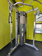 Super 8 by Wyndham Winnipeg East MB
