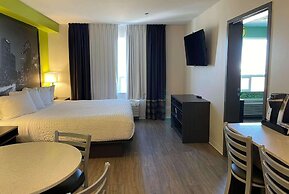 Super 8 by Wyndham Winnipeg East MB