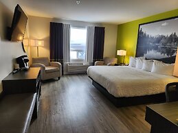 Super 8 by Wyndham Winnipeg East MB