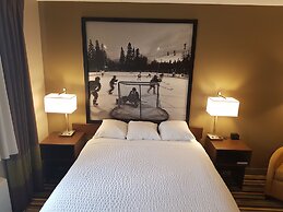 Super 8 by Wyndham Winnipeg West