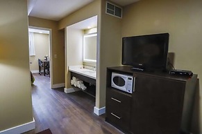 Super 8 by Wyndham Ajax/Toronto On