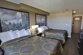 Super 8 by Wyndham Ajax/Toronto On