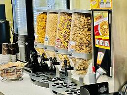 Super 8 by Wyndham Ajax/Toronto On