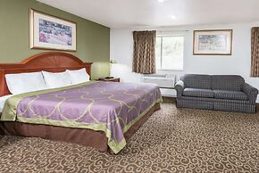 Super 8 by Wyndham Pittsburgh/Monroeville
