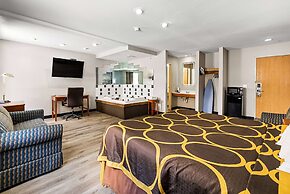 Super 8 by Wyndham Pittsburgh/Monroeville