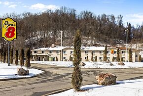 Super 8 by Wyndham Pittsburgh/Monroeville