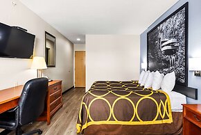 Super 8 by Wyndham Pittsburgh/Monroeville