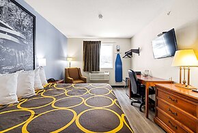 Super 8 by Wyndham Pittsburgh/Monroeville
