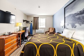 Super 8 by Wyndham Pittsburgh/Monroeville