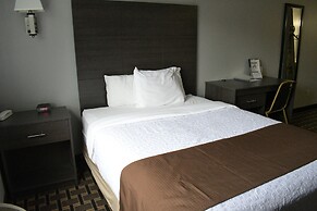 Adams Inn