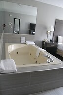Adams Inn