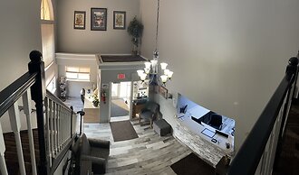 Adams Inn