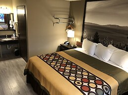 Super 8 by Wyndham Redding