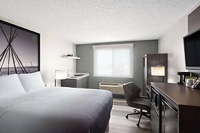 Super 8 by Wyndham Conrad