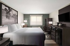 Super 8 by Wyndham Conrad