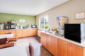 Super 8 by Wyndham Grayling