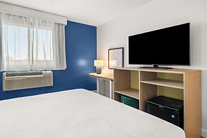 Spark by Hilton Eden Prairie
