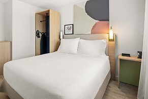 Spark by Hilton Eden Prairie