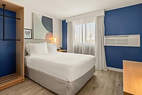 Spark by Hilton Eden Prairie