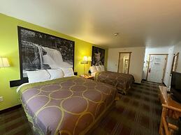 Super 8 by Wyndham Powell