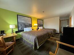 Super 8 by Wyndham Powell