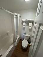 Super 8 by Wyndham Powell