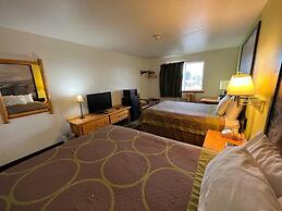 Super 8 by Wyndham Powell