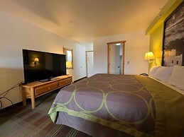 Super 8 by Wyndham Powell