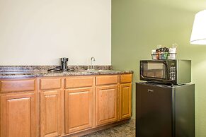 Quality Inn & Suites Marinette