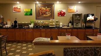 Quality Inn & Suites Marinette