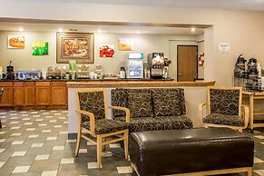 Quality Inn & Suites Marinette