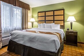 Quality Inn & Suites Marinette