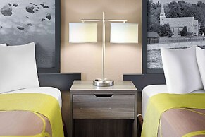 Super 8 by Wyndham Henrietta/Rochester Area