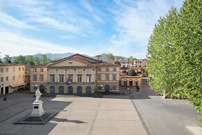 Grand Universe Lucca, Autograph Collection