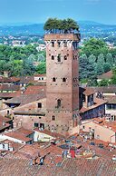 Grand Universe Lucca, Autograph Collection