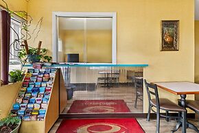 Econo Lodge Fredericksburg near I-95