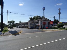 Econo Lodge Fredericksburg near I-95