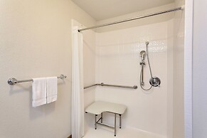 Super 8 by Wyndham Alturas