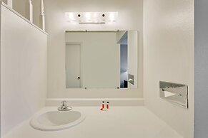 Super 8 by Wyndham Alturas