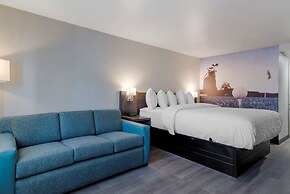 Clarion Pointe McDonough