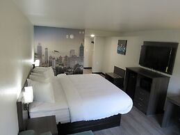 Clarion Pointe McDonough