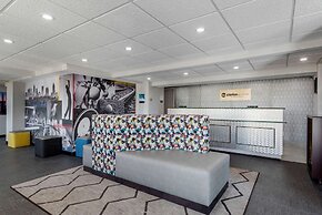 Clarion Pointe McDonough