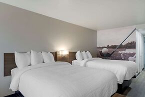 Clarion Pointe McDonough