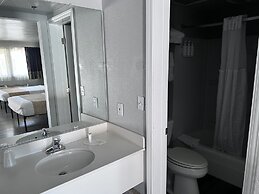 Travelodge by Wyndham Redding CA