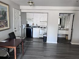 Travelodge by Wyndham Redding CA