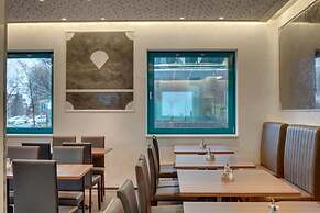 Amedia Express Prag, Trademark Collection by Wyndham