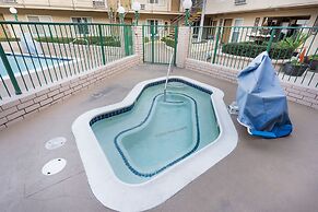 Americas Best Value Inn & Suites Anaheim Convention Center